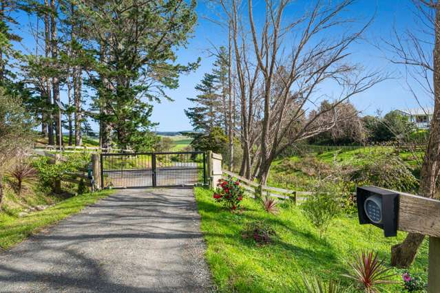 207 Mangakura Road Helensville_1
