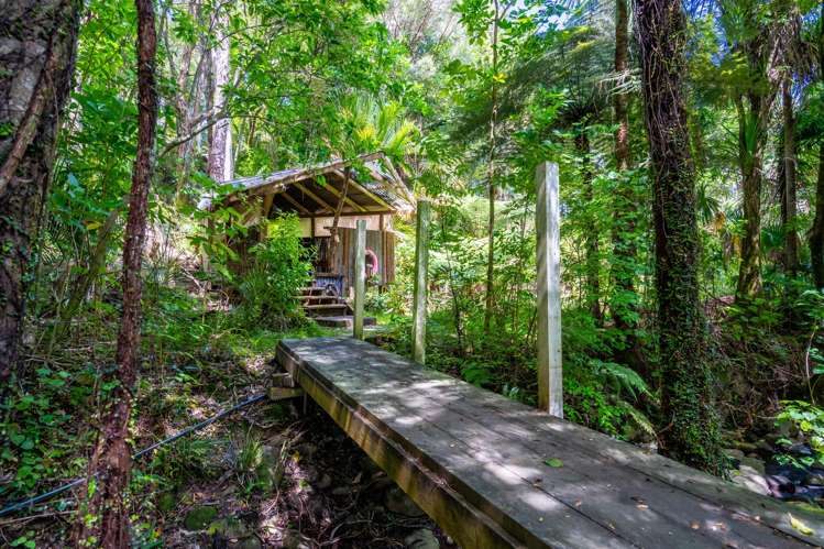 57A Riverside Drive Riverside_37