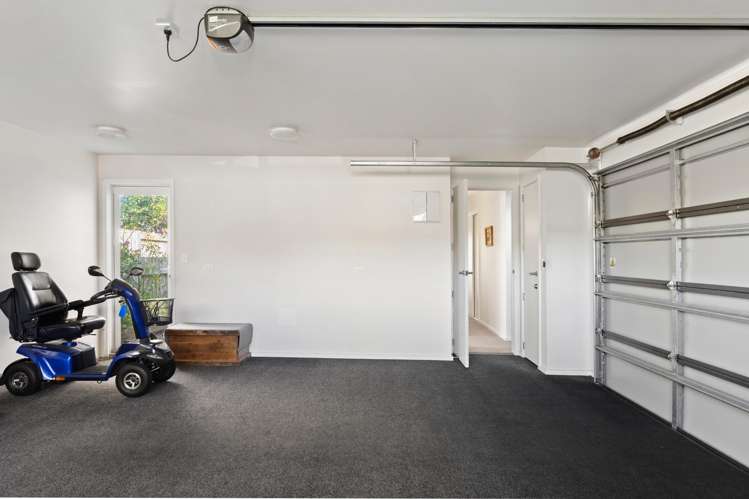 13 Gwyneth Place Lytton West_20