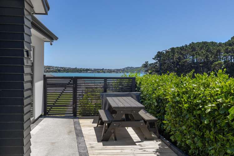 2 Ihakara Arthur Lane Aotea_14