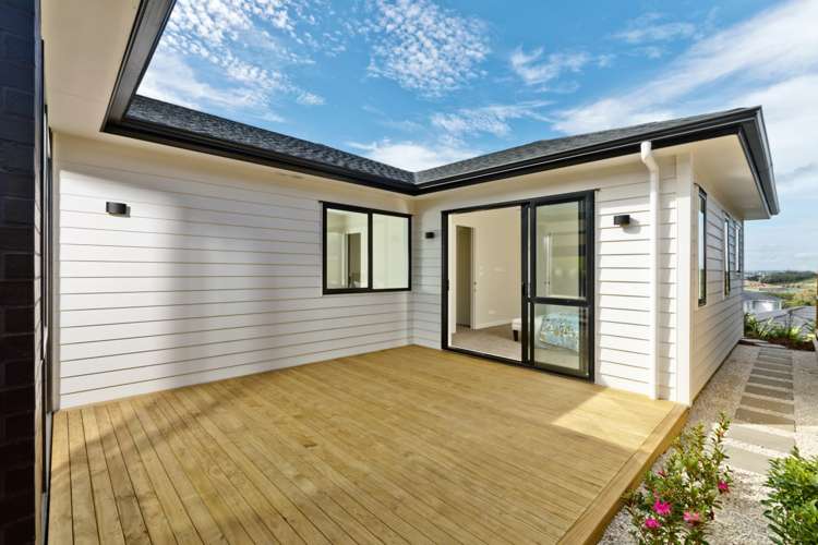 11 Boocock Crescent Orewa_15