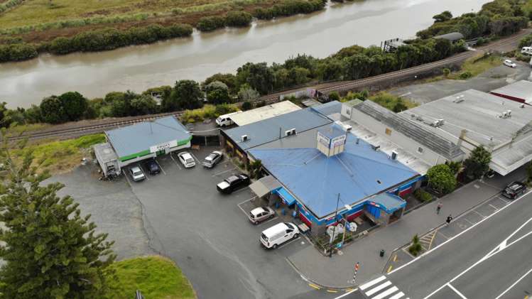 30 Commercial Road Helensville_7