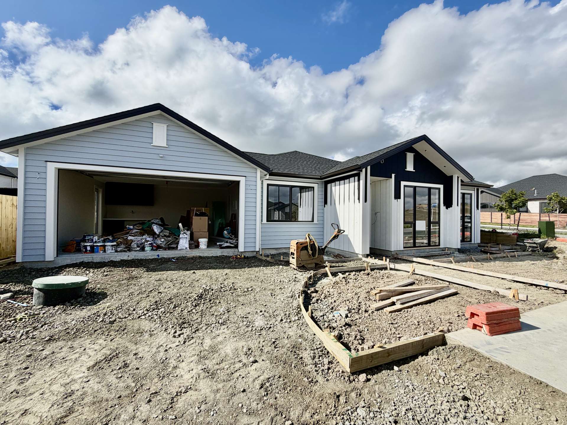 389 Te Taruna Drive Milldale_0