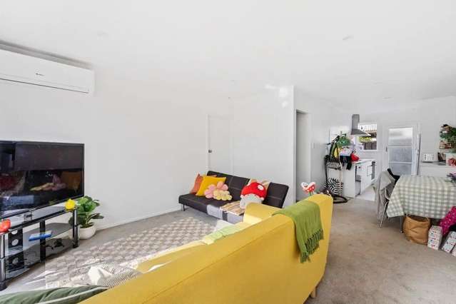 2/43 Cameron road 1074_3