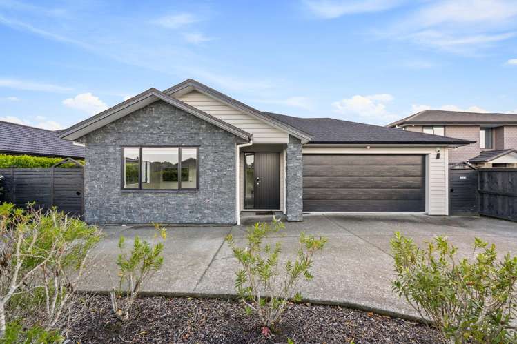 16 Sir Lincoln Drive_5