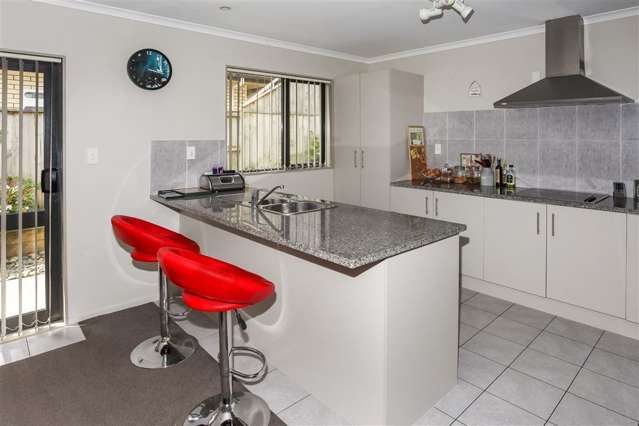 148 Keri Vista Rise Papakura_3