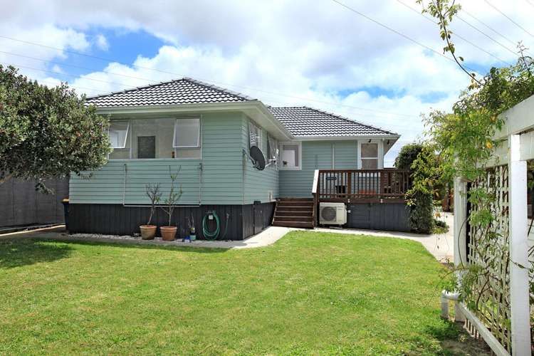 112 Cobham Crescent Kelston_14
