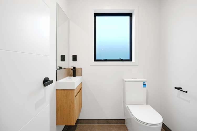 5 Earp Crescent Chartwell_9