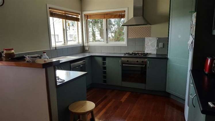 5 Mackenzie Street Te Atatu South_8