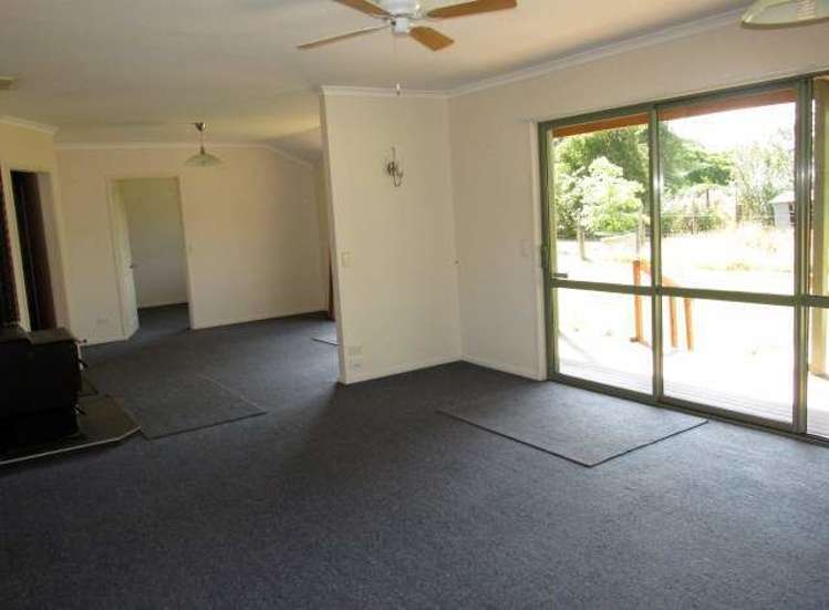 24 Conlon Street Reefton_9