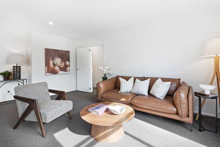 2/64 Searells Road Strowan_5