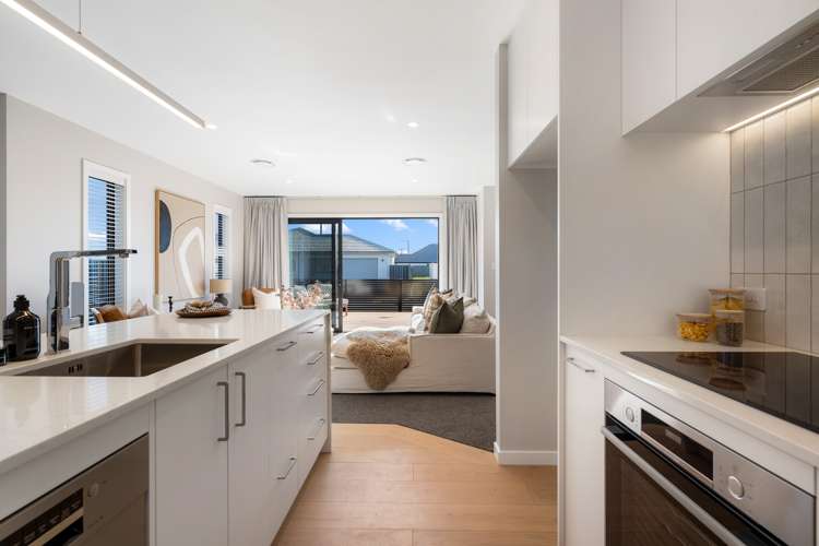 7/102 Eriksen Road Te Awa_5