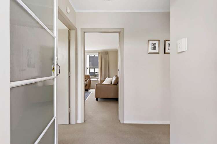 16 Clairville Crescent Wai O Taiki Bay_31