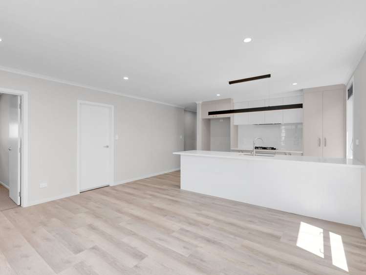 30 Waruhia Crescent Rototuna North_3