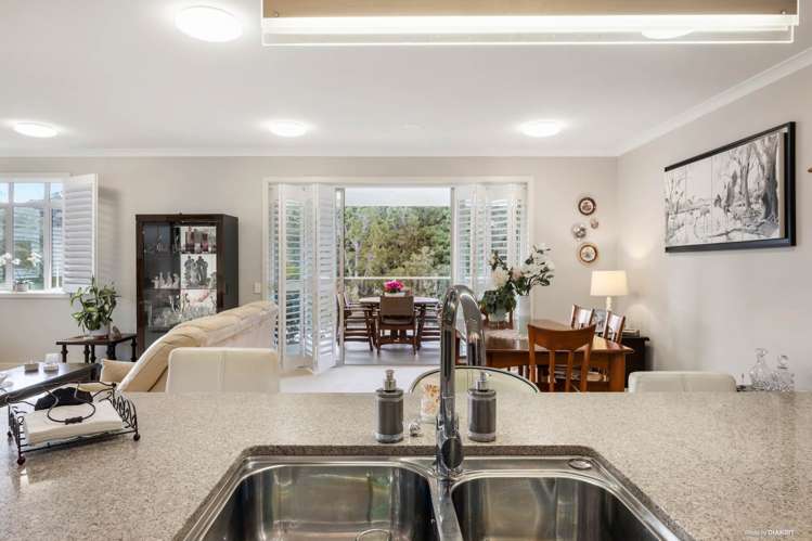 84 Eaves Bush Parade Orewa_6