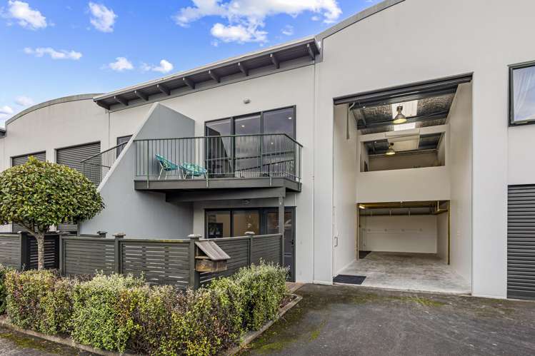 2/6 Airborne Road Rosedale_9