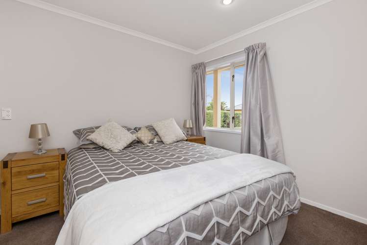 14 Mcnaughton Place Onekawa_16