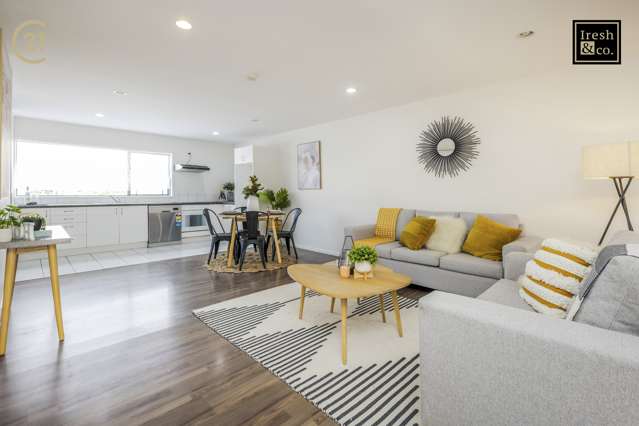 2/1 Briar Way New Lynn_1