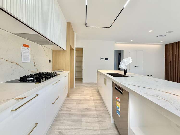 19 Tukutata Crescent_3