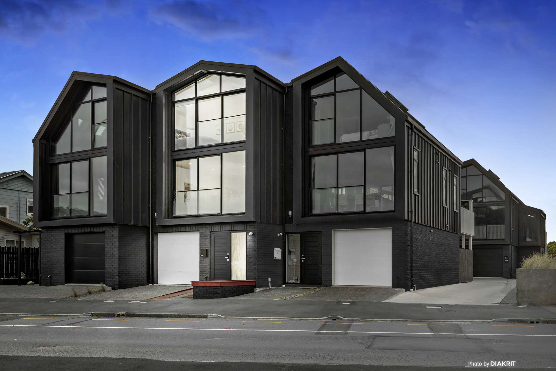 8b Lyall Parade Lyall Bay_0