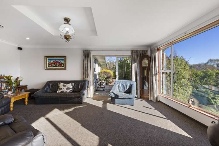 1632 Cust Road Cust_16