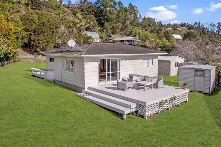 8 Patton Place Tairua_3