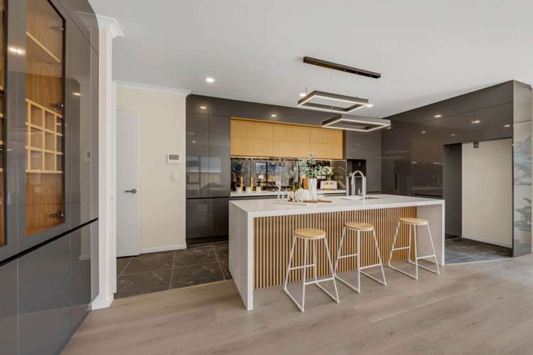 6 Knockanara Drive Flat Bush_15