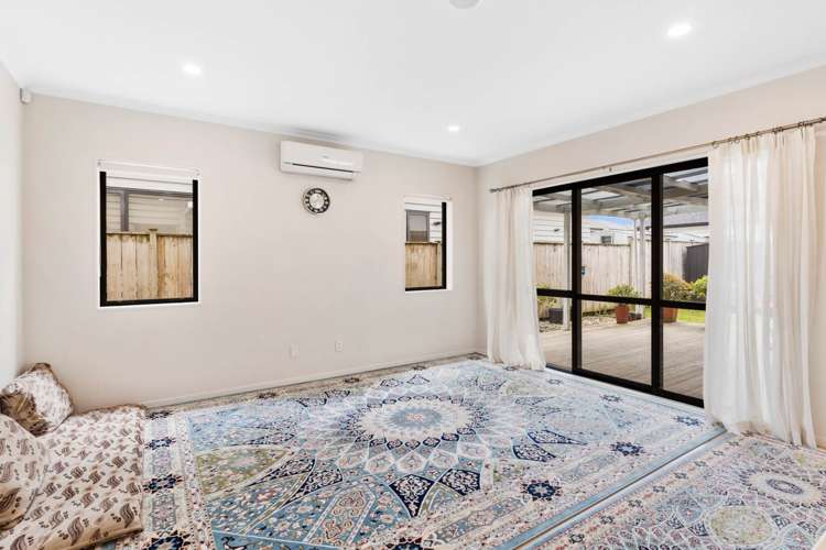 19 Quattro Avenue Flat Bush_22