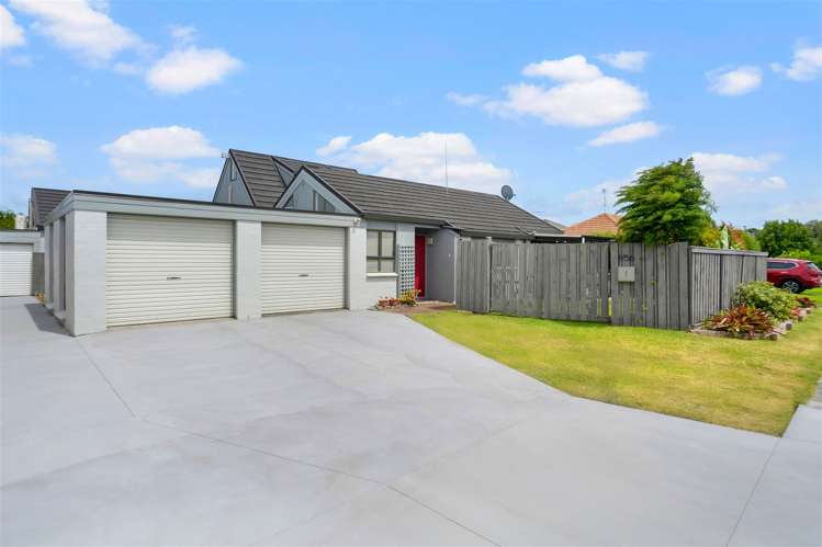 1/56 Vivian Wilson Drive Eastern Beach_2