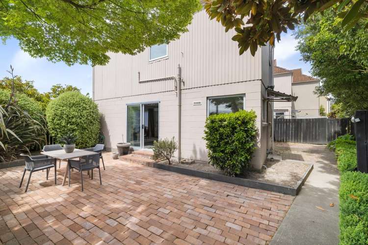 1/34 Holly Road Merivale_6