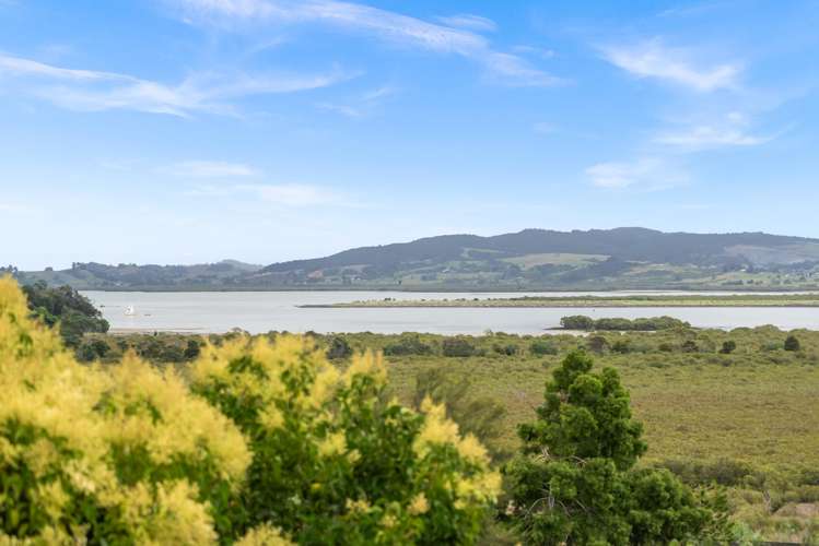 15 Pine Park Road Onerahi_1