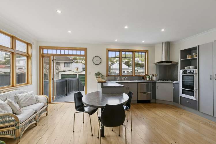 255 The Parade Island Bay_4