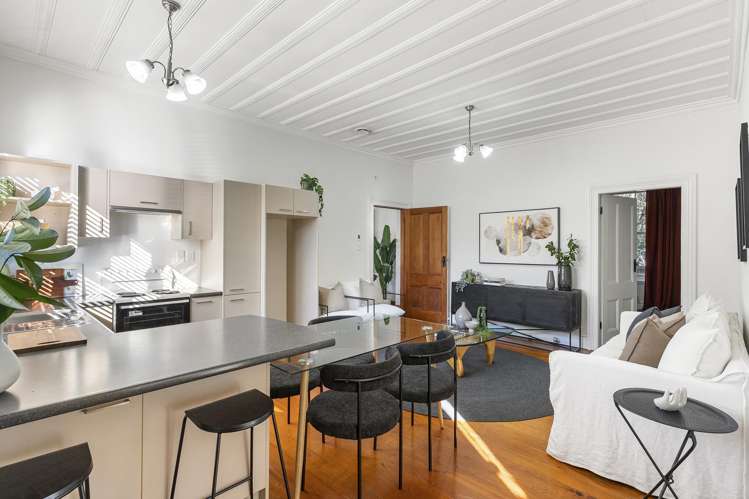 1-2/82A Commissariat Road Mount Wellington_6