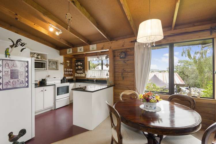 2/15 Billabong Place Botany Downs_3