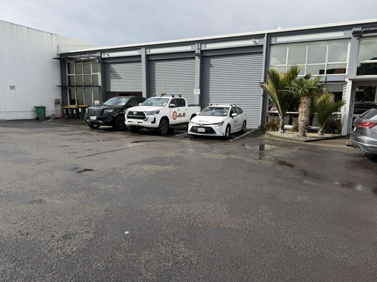 154-156 Gill Street New Plymouth_22