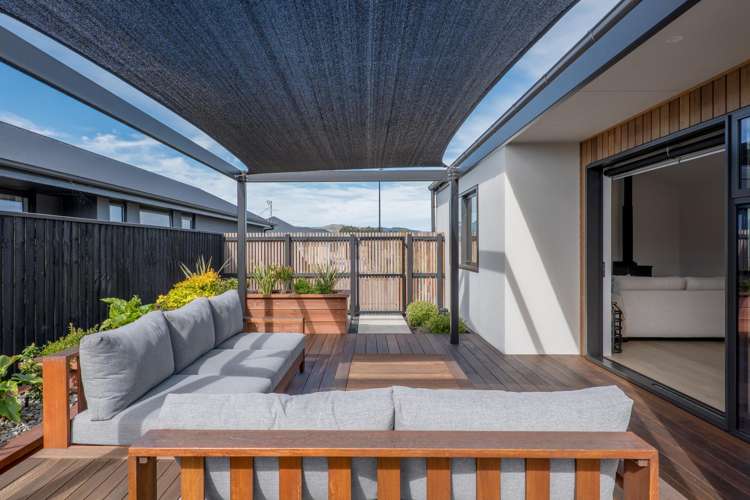 19 Guinevere Drive Lincoln_12