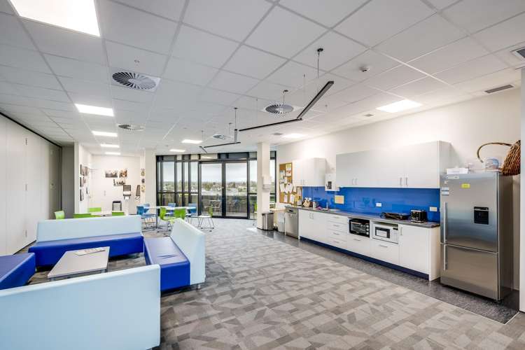 406-410 King Street North Hastings_11