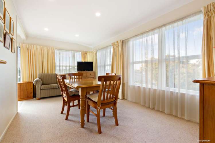 16 Letterkenny Place Blockhouse Bay_7