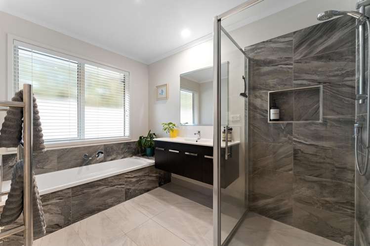 87 Harris Drive Silverdale_15