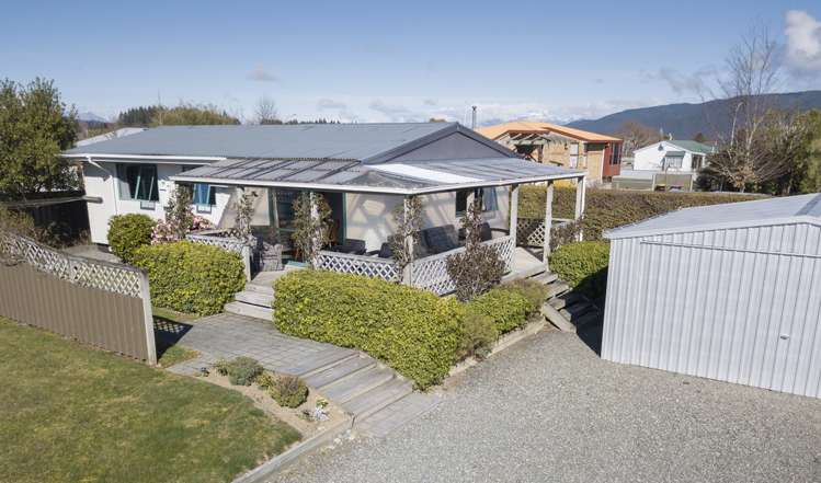 22b Lawson Burrows Crescent Te Anau_6