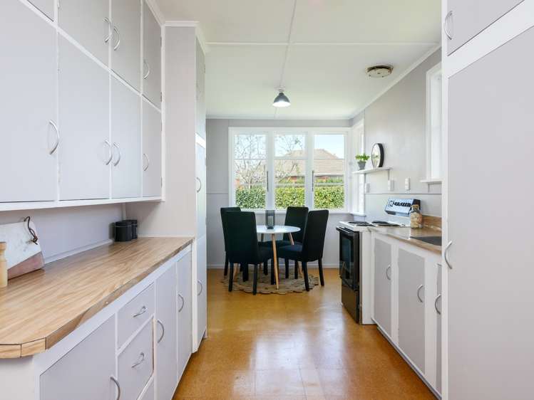 25 Columba Avenue Calton Hill_10