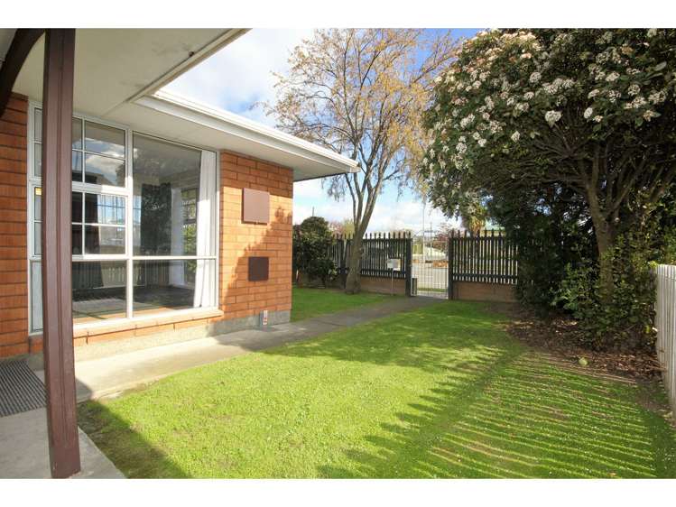 2/332 Lyttelton Street Spreydon_3