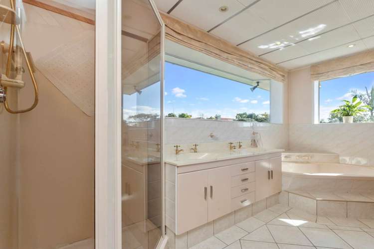 2 Wakeling Avenue Te Atatu South_15