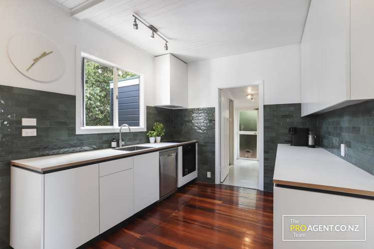 38 Victory Road Laingholm_7