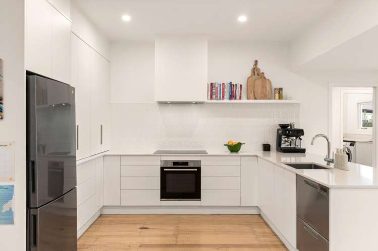 277 Kahutia Street_2