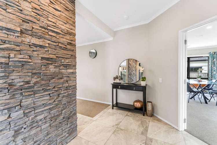 117 Queen Charlotte Drive_5