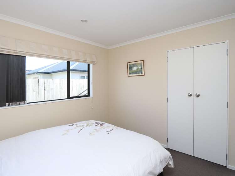 19 Woodland Grove Wainuiomata_12