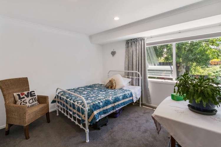 77 Hynds Road Gate Pa_10