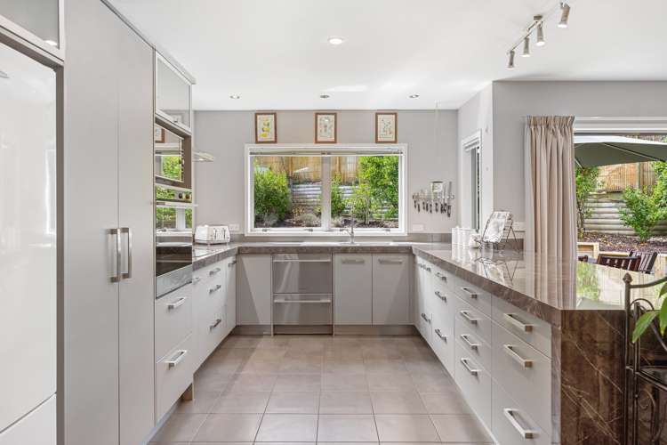 3 Hathaway Lane Rangatira Park_6