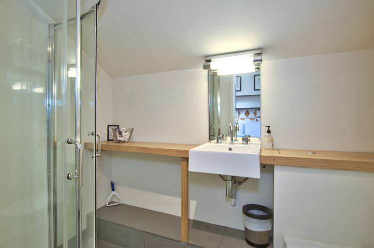 36 Ferry Hill Drive Lower Shotover_24